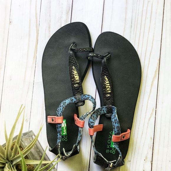 Sanuk Shoes - *RARE* Sanuk gladiator tribal toe loop sandal 7